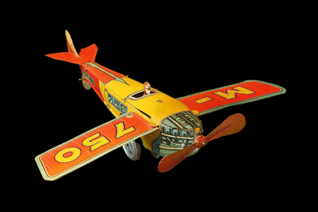 Speelgoedmuseum Deventer, Old tin toy aircraft M-750